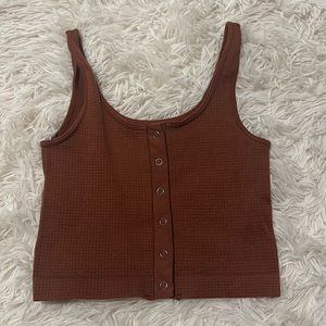 Crop top from Aeropostale has been worn, but good as new size xs